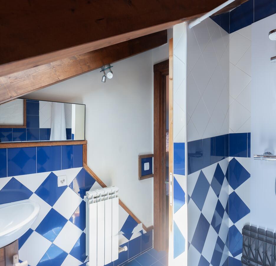 Albergue A'Noguera Castiello de Jaca Luaran gambar
