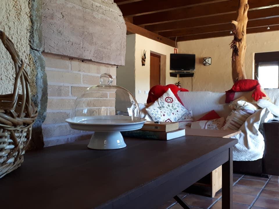 Albergue A'Noguera Castiello de Jaca Luaran gambar