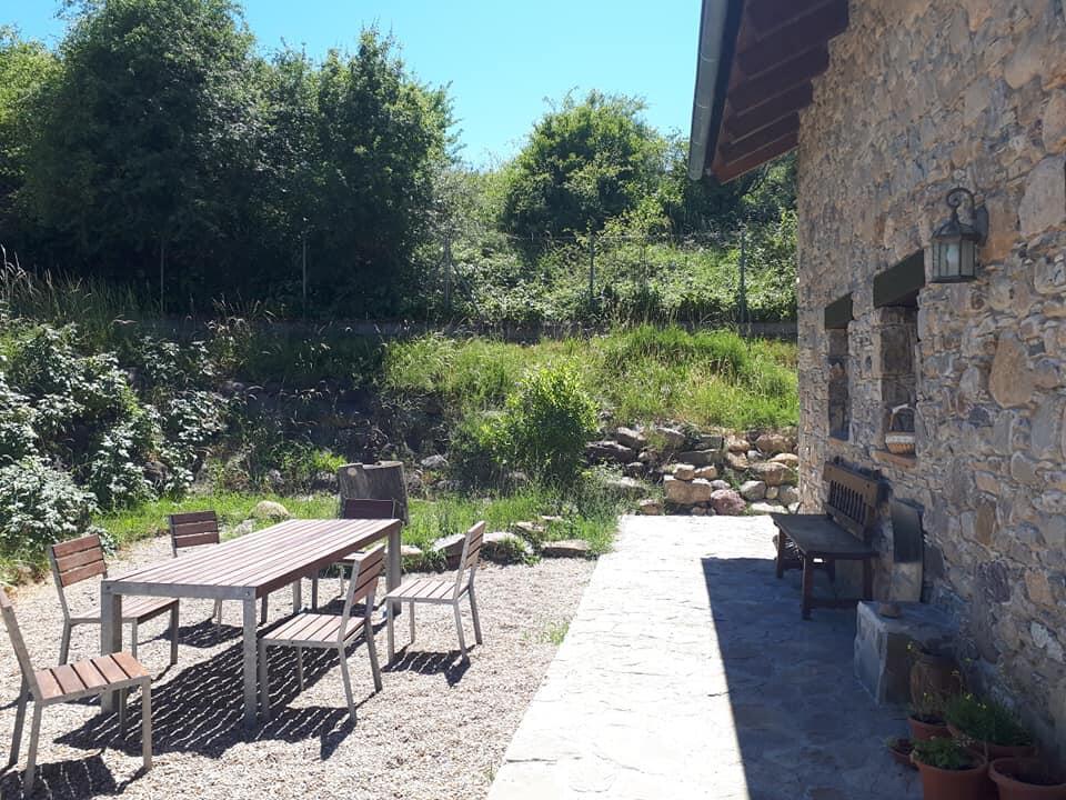 Albergue A'Noguera Castiello de Jaca Luaran gambar