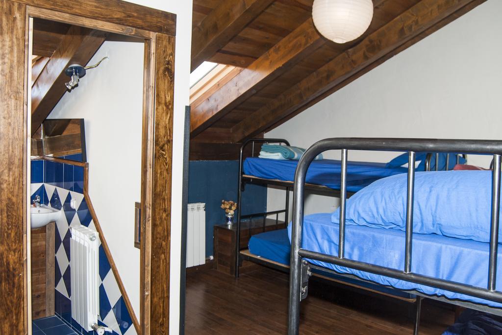Albergue A'Noguera Castiello de Jaca Bilik gambar